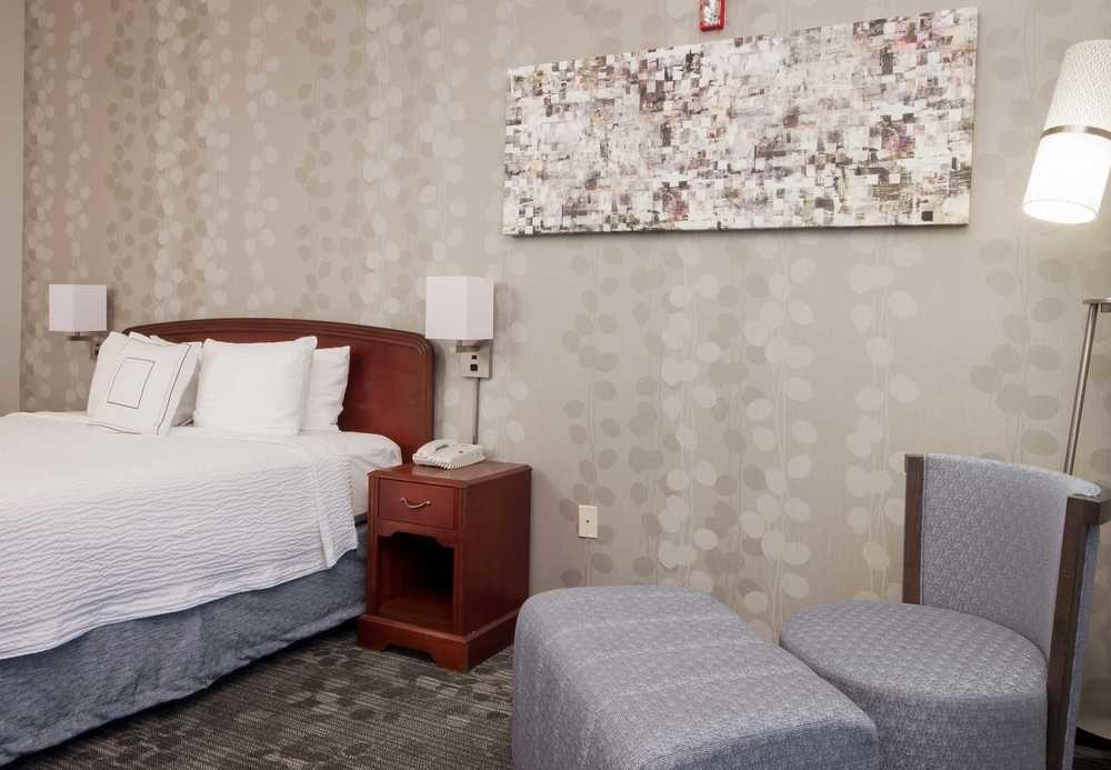Courtyard By Marriott Palmdale Hotel Exterior foto