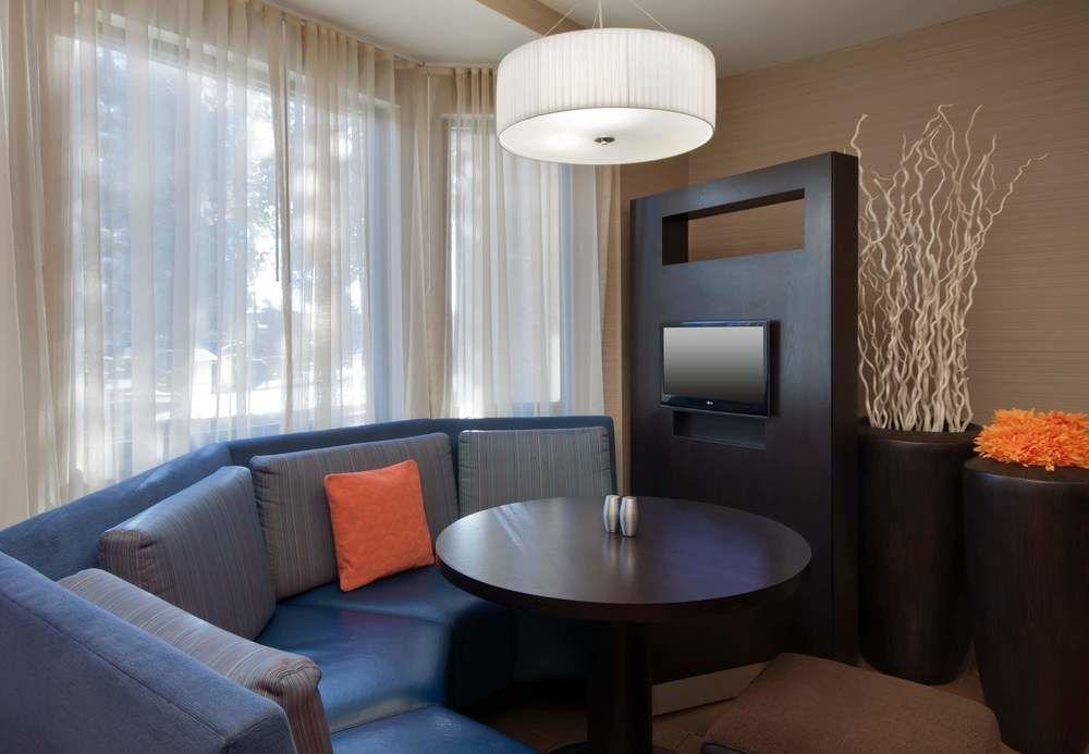 Courtyard By Marriott Palmdale Hotel Exterior foto