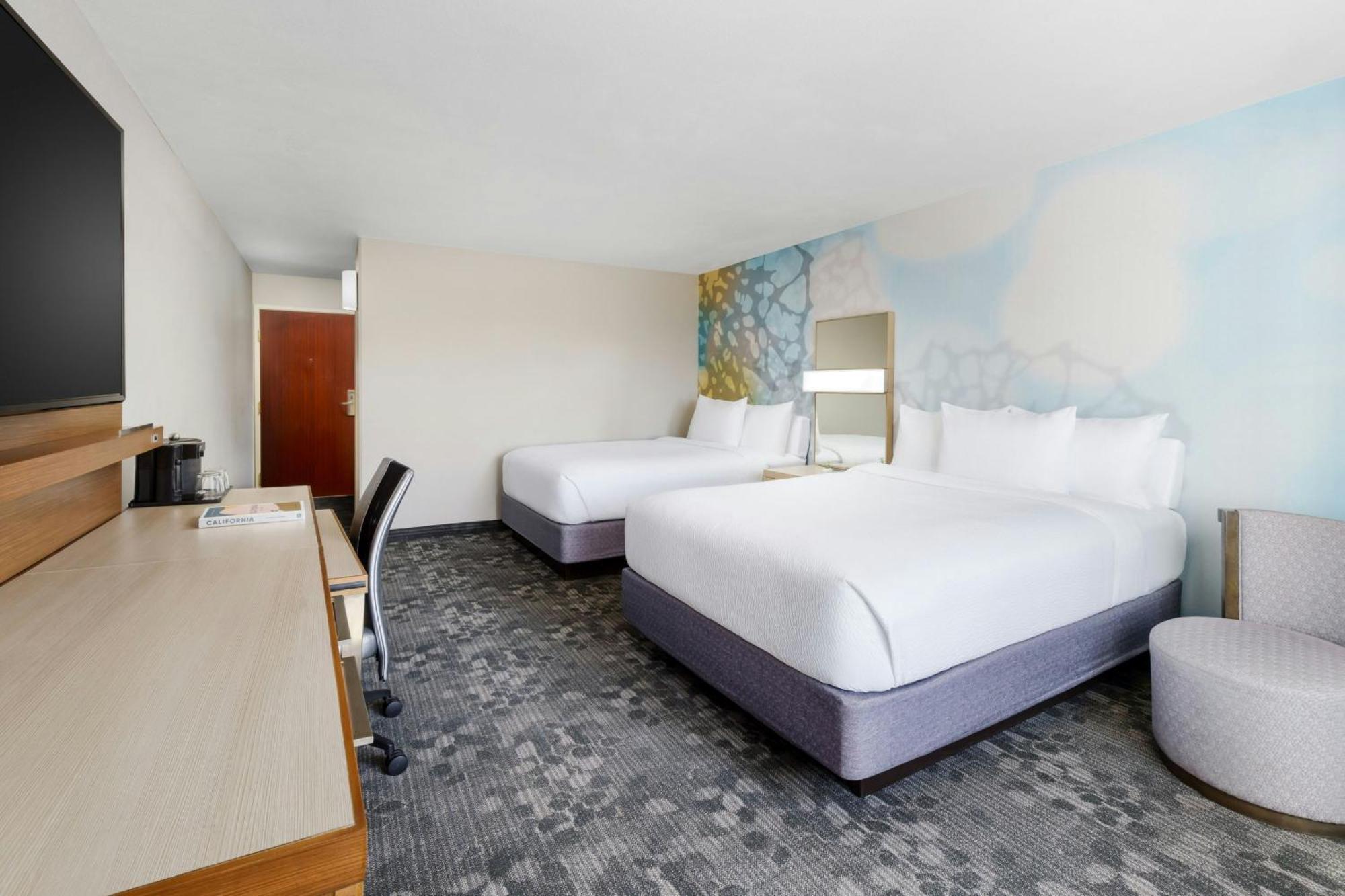 Courtyard By Marriott Palmdale Hotel Exterior foto