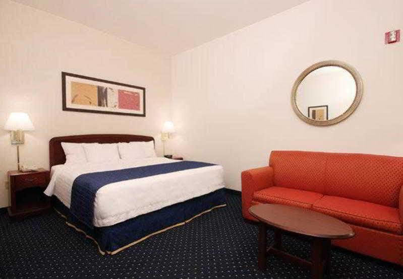 Courtyard By Marriott Palmdale Hotel Exterior foto