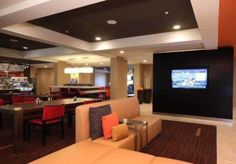 Courtyard By Marriott Palmdale Hotel Exterior foto